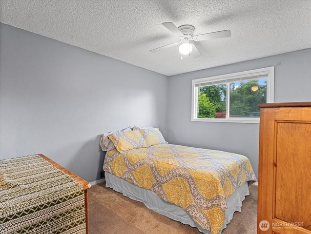 15600 NE 18th St., Vancouver, WA 98684