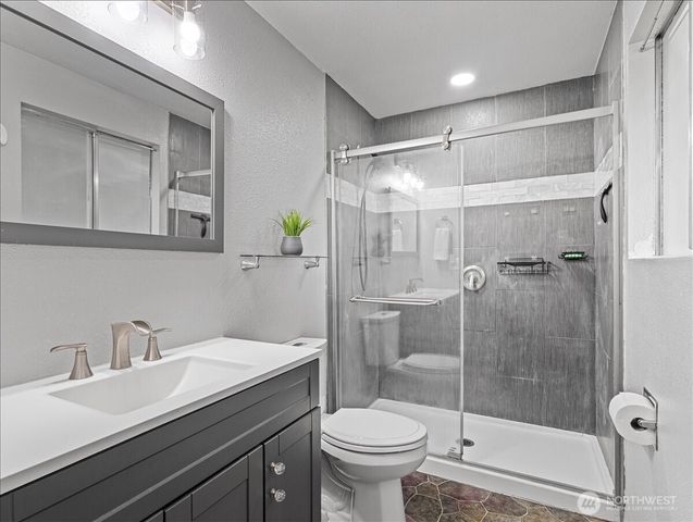 15600 NE 18th St., Vancouver, WA 98684
