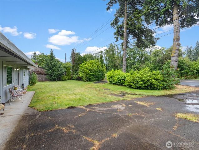 15600 NE 18th St., Vancouver, WA 98684