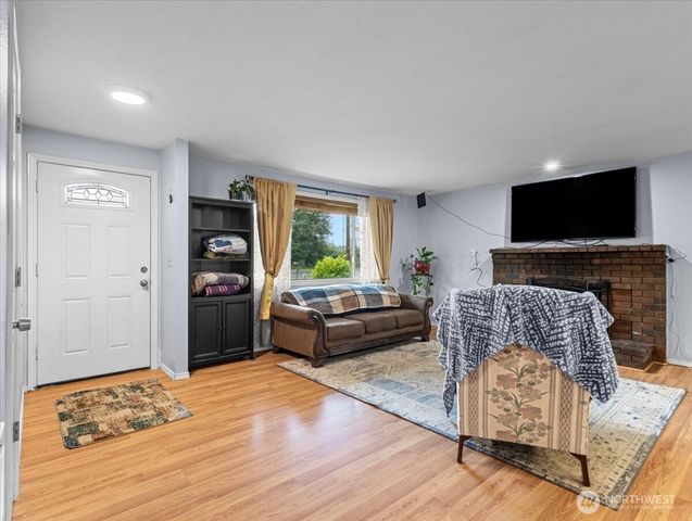 15600 NE 18th St., Vancouver, WA 98684