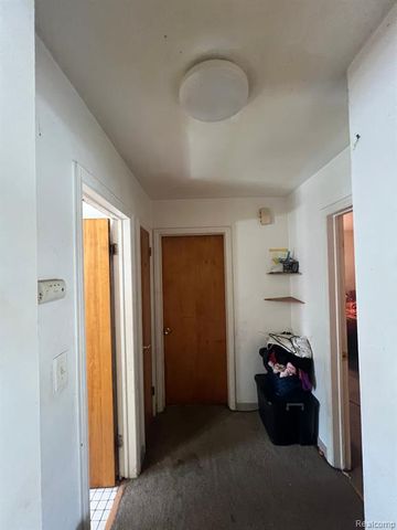 2011 Goddard Road, Lincoln Park, MI 48146