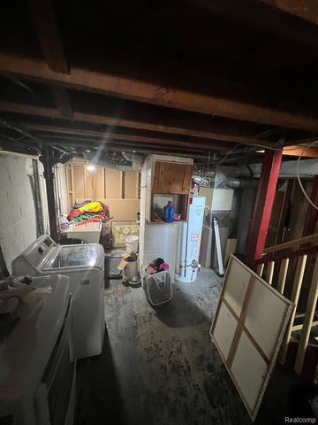 2011 Goddard Road, Lincoln Park, MI 48146