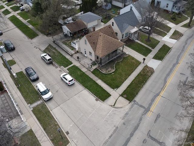 2011 Goddard Road, Lincoln Park, MI 48146