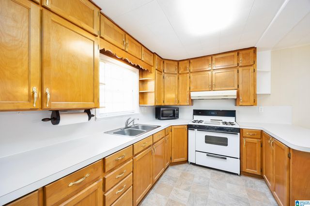 159 21ST STREET, Bessemer, AL 35023