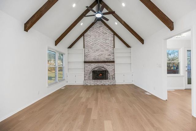 3909 SW HIDDEN COVE Drive, Lee's Summit, MO 64082