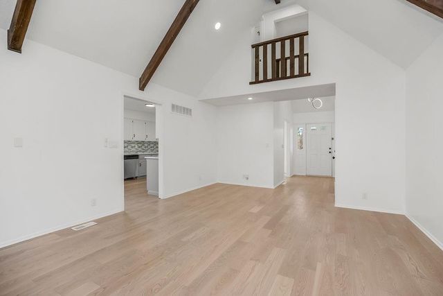 3909 SW HIDDEN COVE Drive, Lee's Summit, MO 64082