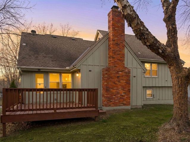 3909 SW HIDDEN COVE Drive, Lee's Summit, MO 64082