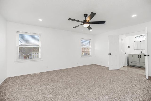 3909 SW HIDDEN COVE Drive, Lee's Summit, MO 64082