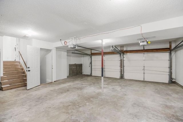 3909 SW HIDDEN COVE Drive, Lee's Summit, MO 64082