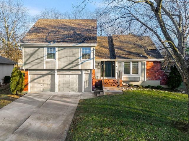 3909 SW HIDDEN COVE Drive, Lee's Summit, MO 64082