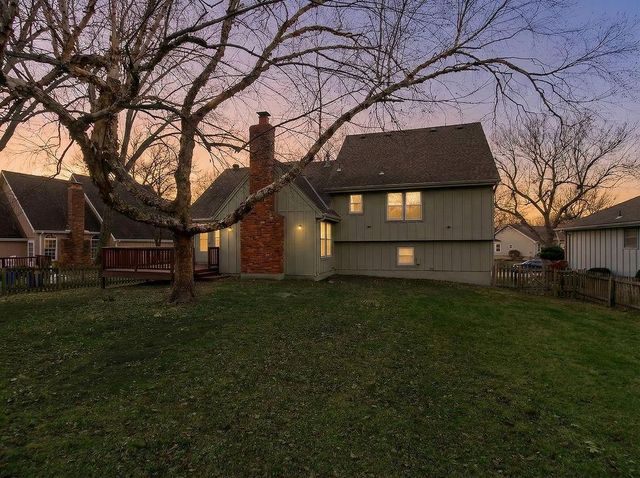 3909 SW HIDDEN COVE Drive, Lee's Summit, MO 64082