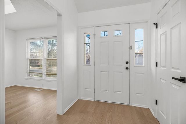 3909 SW HIDDEN COVE Drive, Lee's Summit, MO 64082