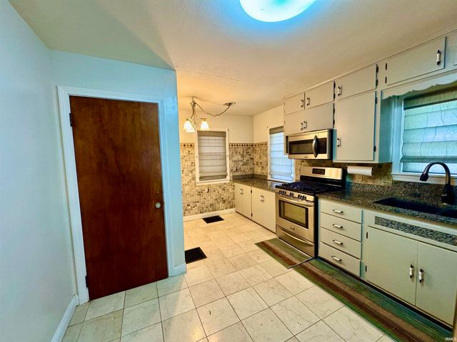 3401 Pleasant Plain Avenue, Elkhart, IN 46517