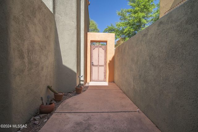 109 Post Way, Tubac, AZ 85646