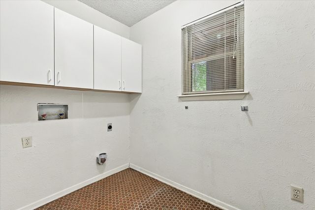 3713 Dexter Avenue, Fort Worth, TX 76107