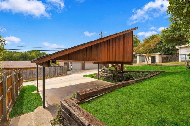 3713 Dexter Avenue, Fort Worth, TX 76107