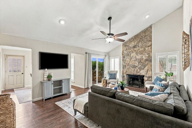 3713 Dexter Avenue, Fort Worth, TX 76107