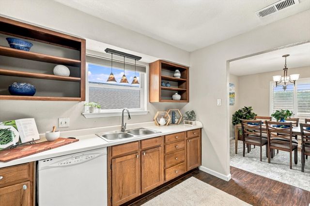 3713 Dexter Avenue, Fort Worth, TX 76107