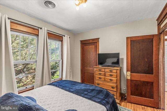 207 N STRATTON ST, Gettysburg, PA 17325