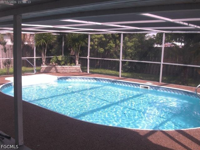 11450 Heidi Lee LN, Fort Myers, FL 33908