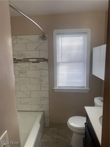 7423 Woodhaven Avenue, Brooklyn, OH 44144