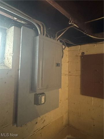 7423 Woodhaven Avenue, Brooklyn, OH 44144