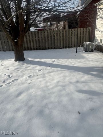 7423 Woodhaven Avenue, Brooklyn, OH 44144