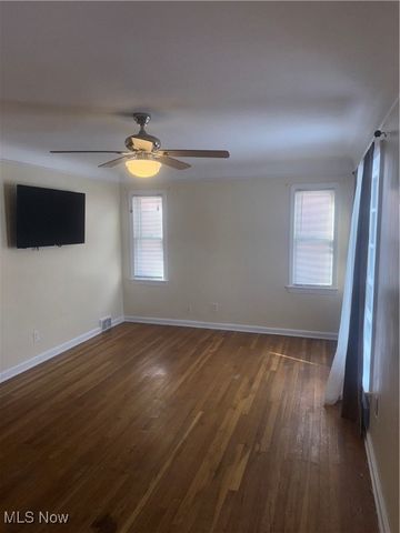 7423 Woodhaven Avenue, Brooklyn, OH 44144