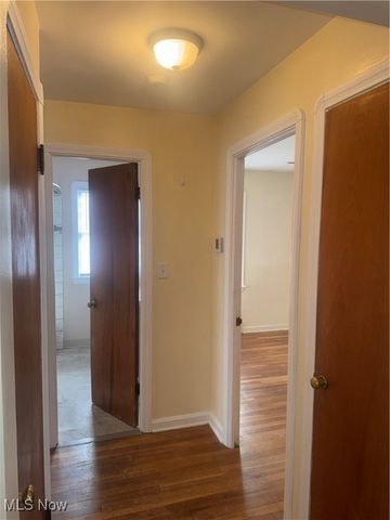 7423 Woodhaven Avenue, Brooklyn, OH 44144