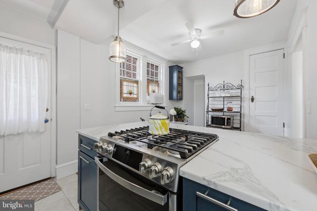 704 W 23RD, Wilmington, DE 19802