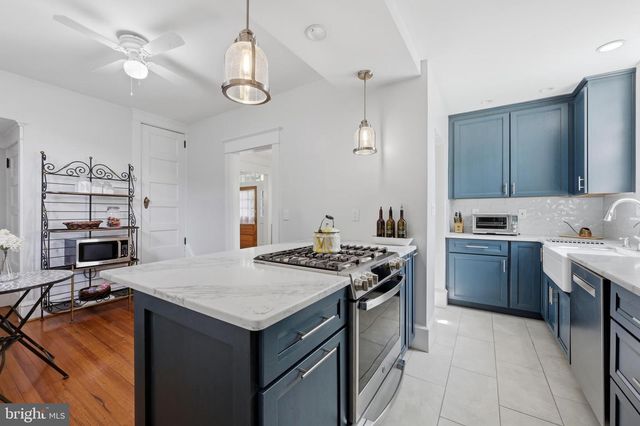 704 W 23RD, Wilmington, DE 19802