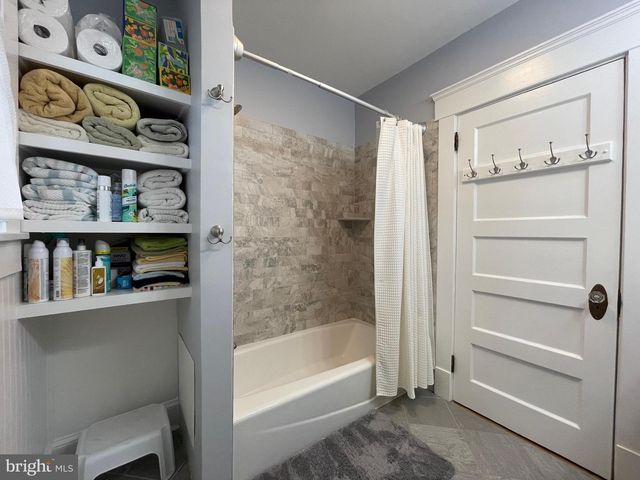 704 W 23RD, Wilmington, DE 19802