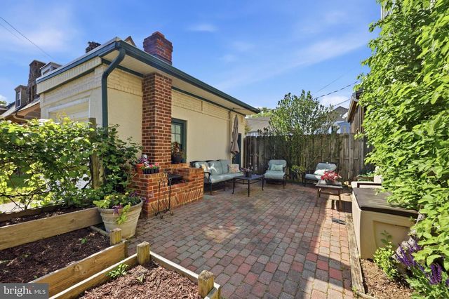 704 W 23RD, Wilmington, DE 19802