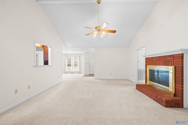 725 Mountain Gap Road SE, Huntsville, AL 35803