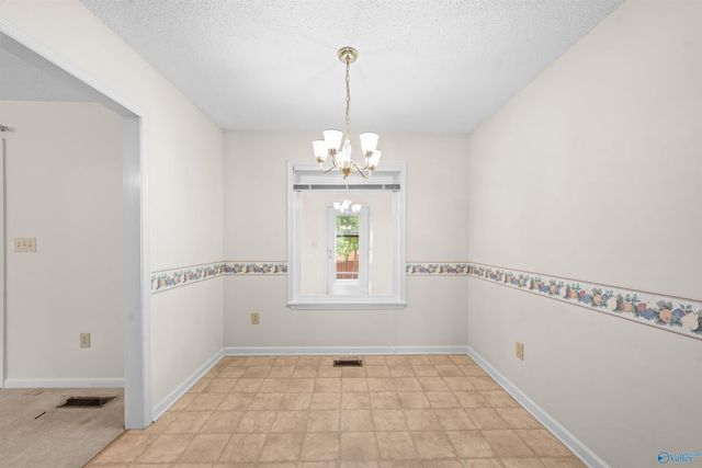 725 Mountain Gap Road SE, Huntsville, AL 35803