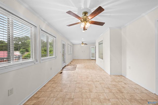 725 Mountain Gap Road SE, Huntsville, AL 35803