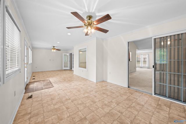 725 Mountain Gap Road SE, Huntsville, AL 35803