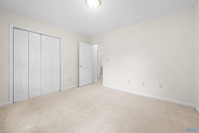 725 Mountain Gap Road SE, Huntsville, AL 35803