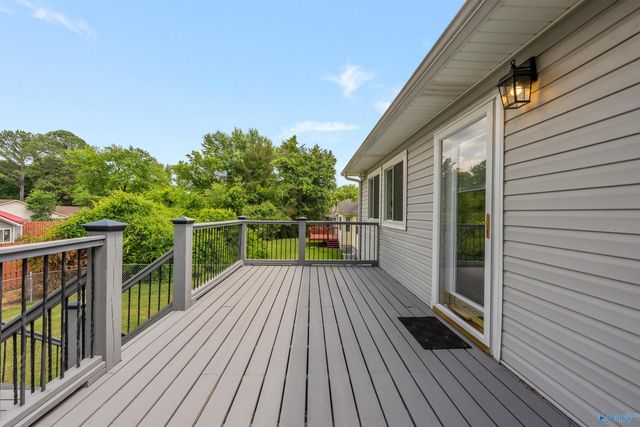 725 Mountain Gap Road SE, Huntsville, AL 35803