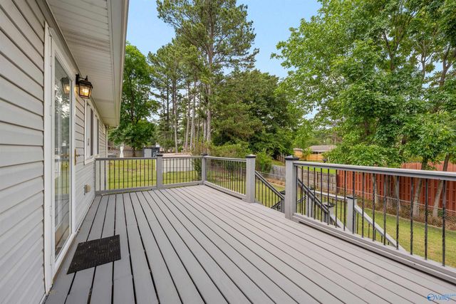 725 Mountain Gap Road SE, Huntsville, AL 35803