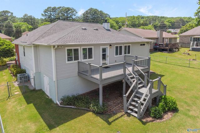 725 Mountain Gap Road SE, Huntsville, AL 35803