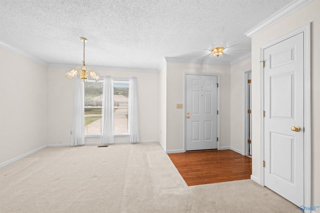 725 Mountain Gap Road SE, Huntsville, AL 35803