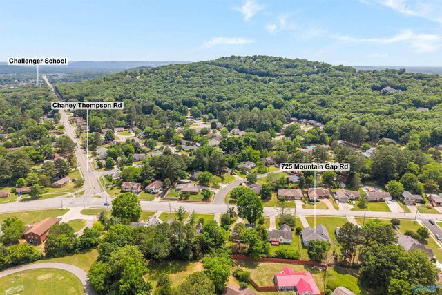 725 Mountain Gap Road SE, Huntsville, AL 35803