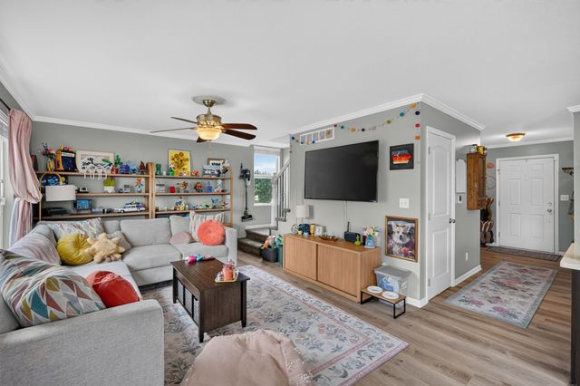 1911 NW Boulder Ridge Lane, Ankeny, IA 50023