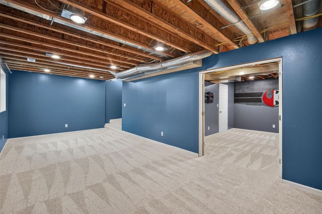 1911 NW Boulder Ridge Lane, Ankeny, IA 50023