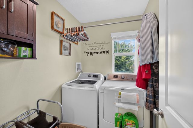 1911 NW Boulder Ridge Lane, Ankeny, IA 50023