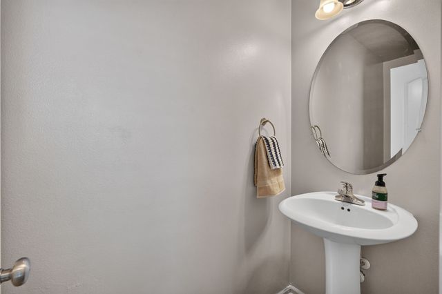 1911 NW Boulder Ridge Lane, Ankeny, IA 50023