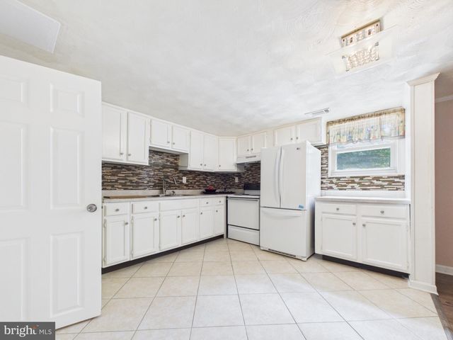 5127 MCFAUL RD, Baltimore, MD 21206