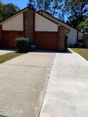 962 Stonybrook Circle, Port Orange, FL 32127