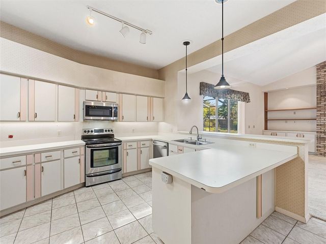 18103 CLEAR LAKE DRIVE, Lutz, FL 33548